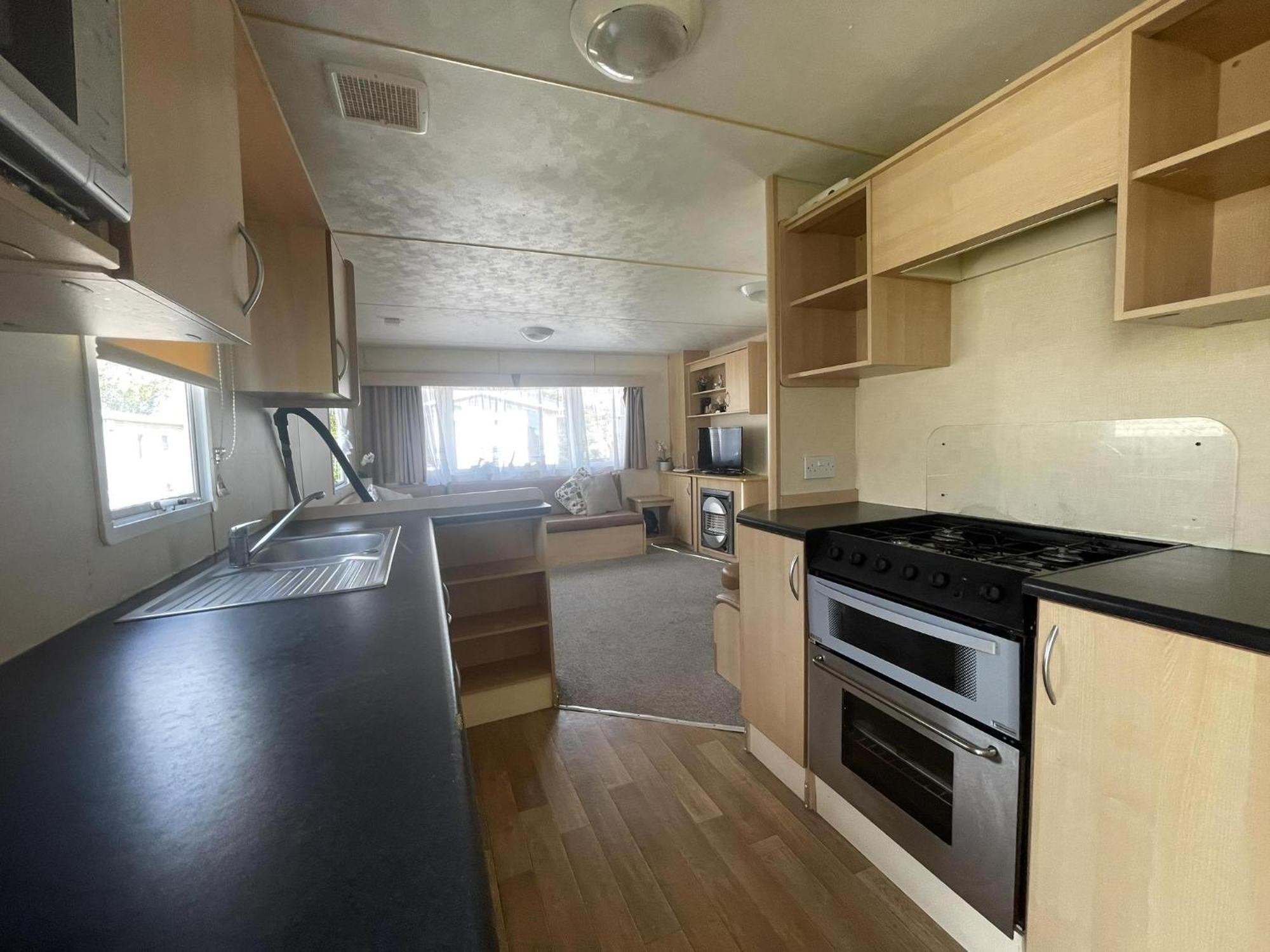 Lovely 8 Berth Caravan At St Osyth Beach Holiday Park Ref 28101G كْلانكتون أون سي المظهر الخارجي الصورة